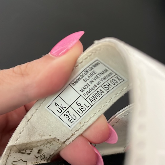 Doc Marten Sandals Size 6 barely worn - Picture 3 of 5